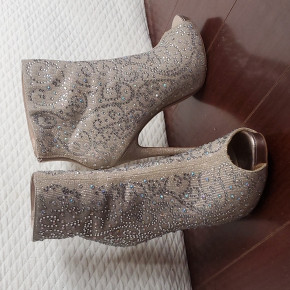 Lauren Lorraine glitter booties size 6.5 - Picture 4 of 11